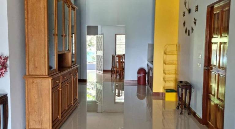 Villa with pool — photo 5