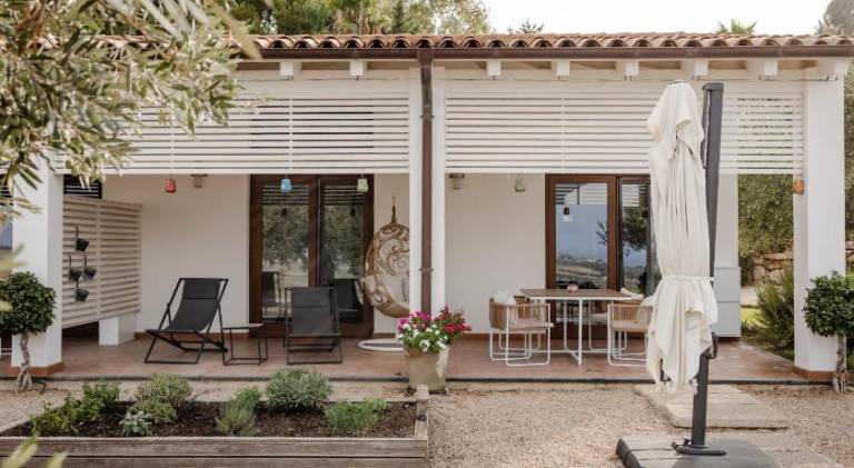 Vacation home with garden, terrace & grill in Menfi