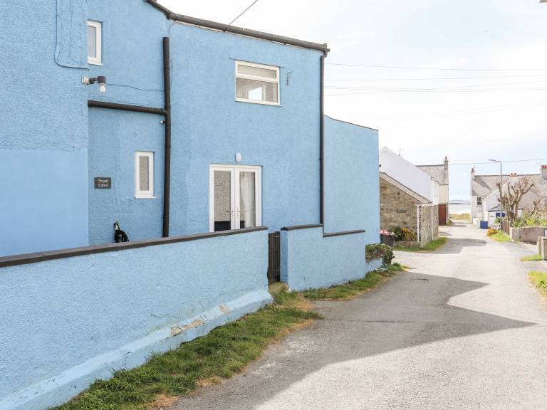 Cottage  Rhosneigr