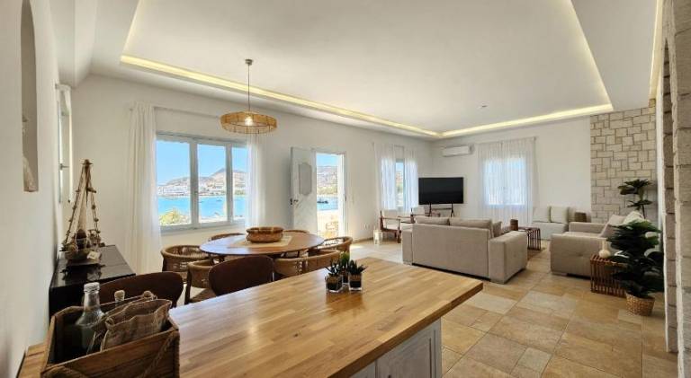 Vacation home with yard & terrace | Perfect for remote work — photo 2