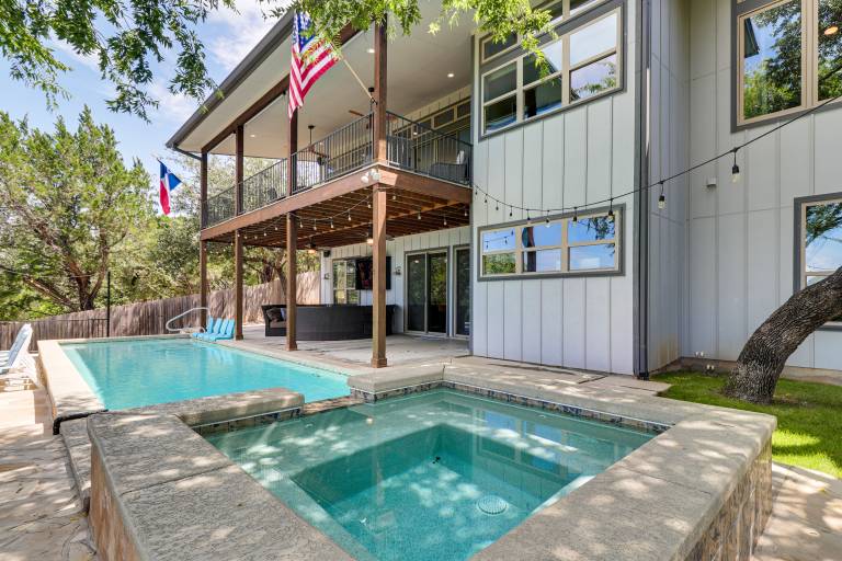House  Lago Vista