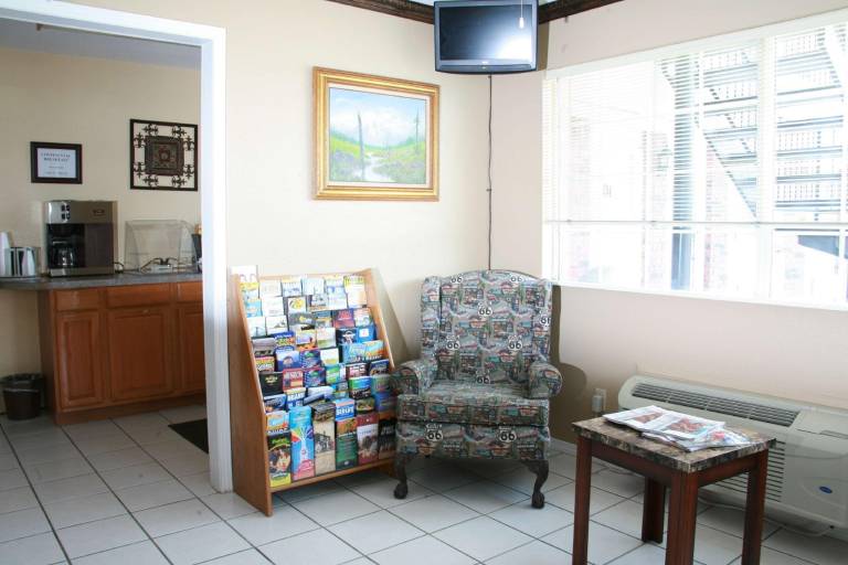 Claremore Motor Inn — photo 4