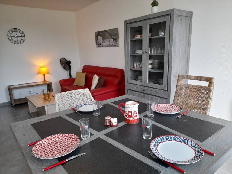 Holiday apartment with 2 rooms for 4 persons — photo 2