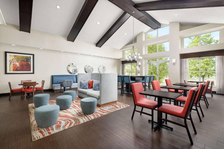 Hampton Inn & Suites Ft. Wayne-North — photo 5