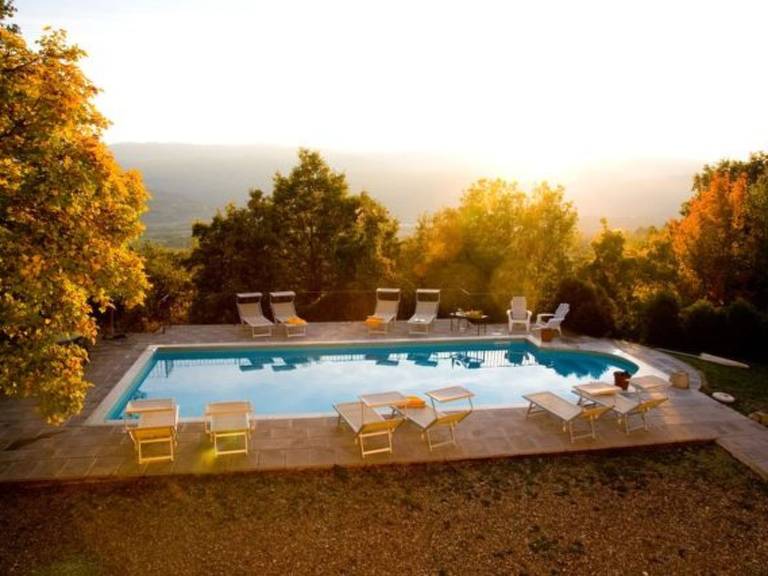 House with private pool, yard & barbecue | Nature view — photo 4