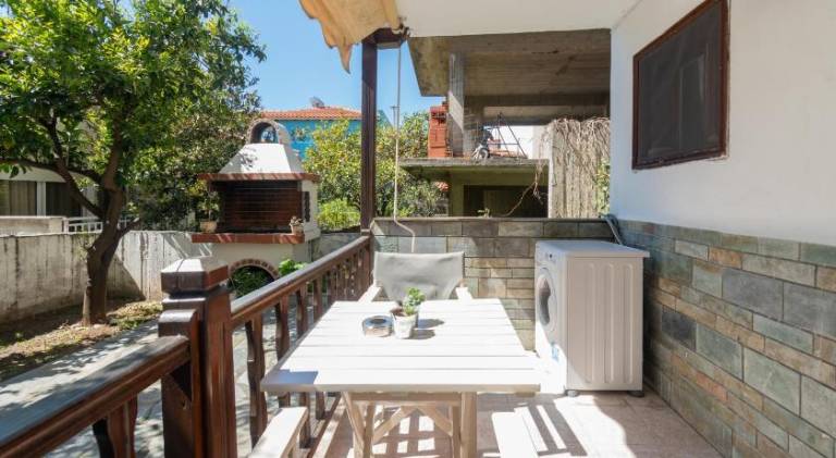 Apartment with yard & BBQ — photo 2