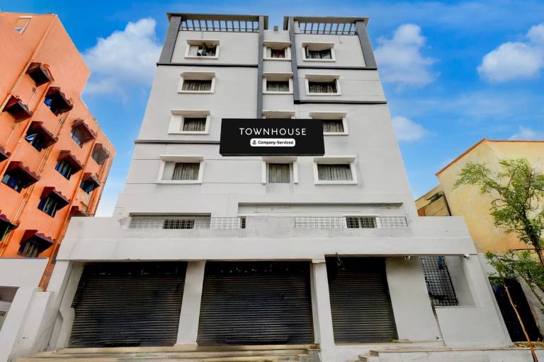 Super Townhouse Vanasthalipuram Near Deer National Park