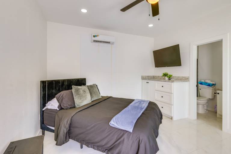 Easy South Padre Beach Retreat w/ Pool Access — photo 5