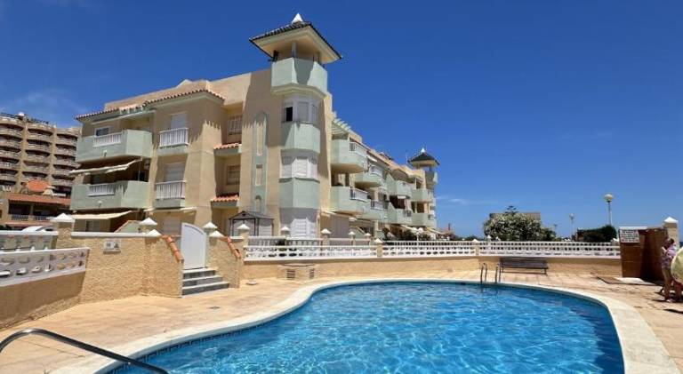 Holiday apartment with pool — photo 5