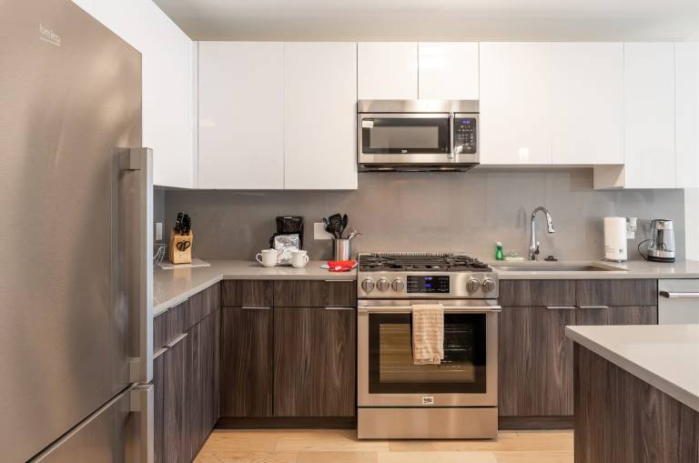 Family-oriented charming holiday apartment with BBQ, pool & terrace | Perfect for remote work | Pets allowed — photo 5
