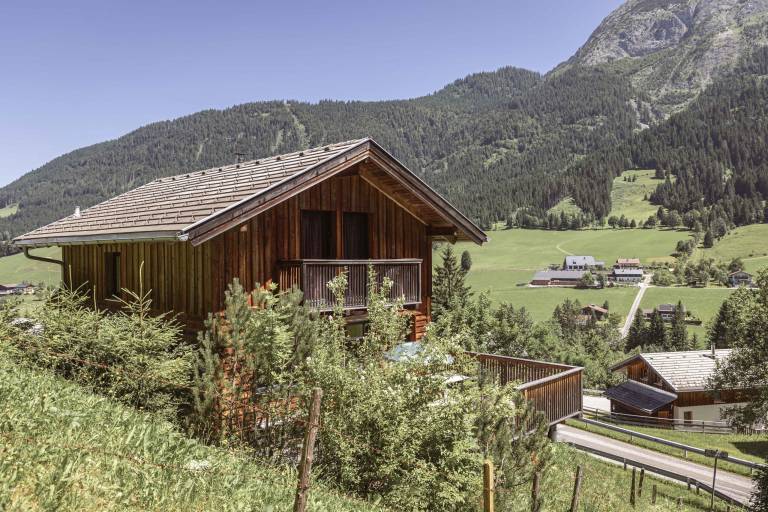 Chalet with yard, sauna & patio in Annaberg-Lungoetz