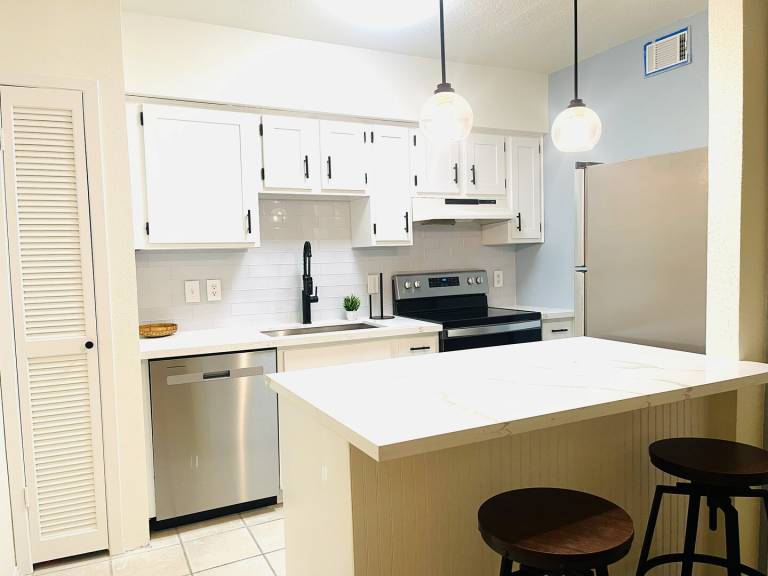Lovely condo | Pets allowed — photo 5