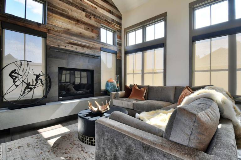 Luxury Amenities, Bonus Room, Great Location Recreation! — photo 4