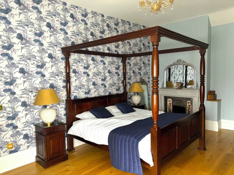 Bed and breakfast East Grinstead