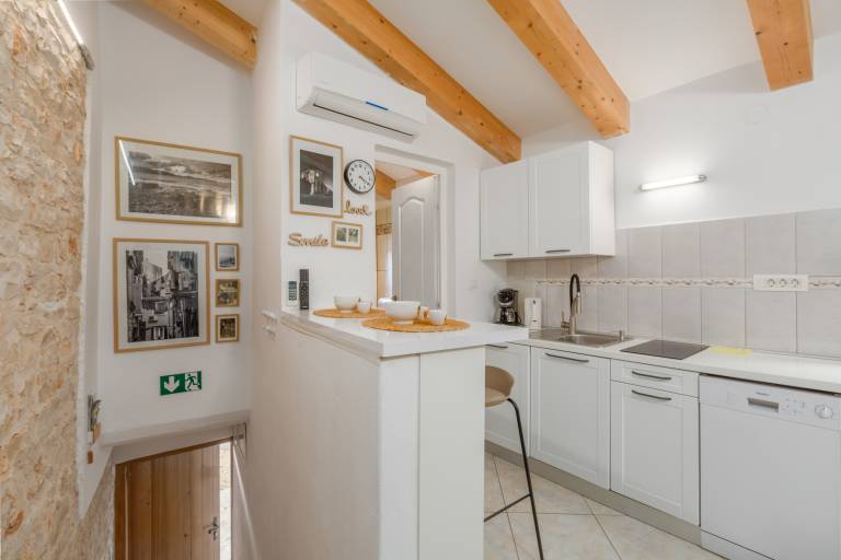 Studio flat with balcony Rovinjsko Selo, Rovinj (AS-14514-a) — photo 3