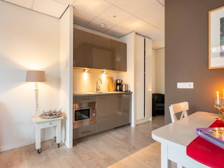 Holiday apartment with patio — photo 4