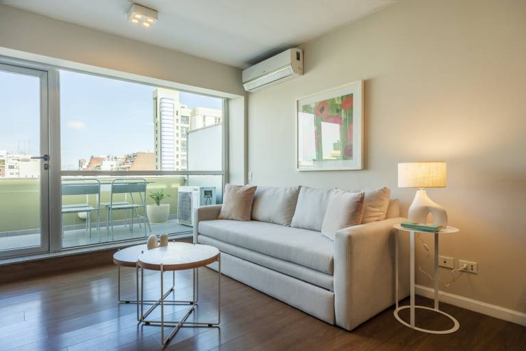 Austria 13A &middot; Premium and Modern