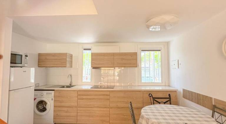 Charming vacation home with pool | Beach nearby | Dogs allowed — photo 2