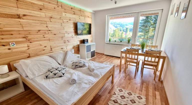Holiday apartment with pool, jacuzzi & terrace — photo 2