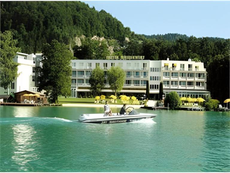 Werzers Seehotel Wallerwirt in Poertschach am Woerthersee