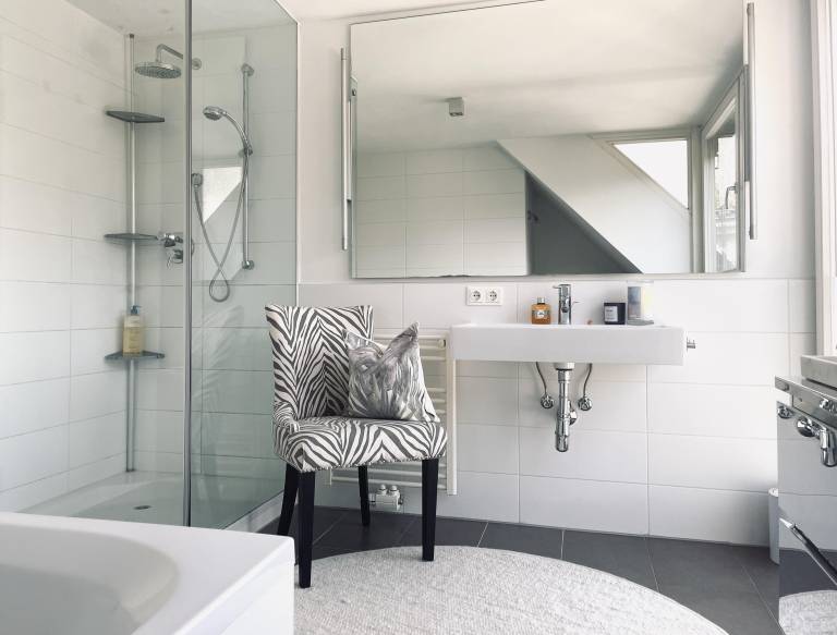 Ferienwohnung in Innsbruck, Rum für max. 4 Personen