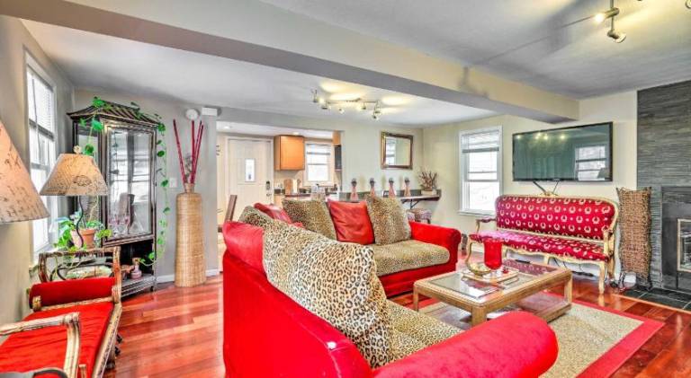 Vacation home | Beach nearby | Good for workation | Pets are welcome — photo 2