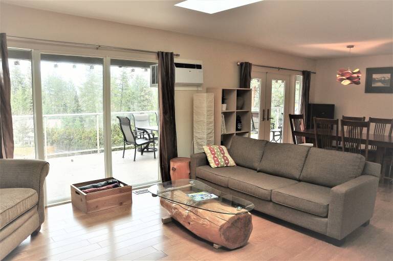 House  Summerland