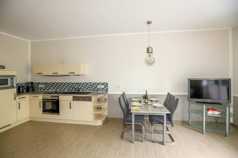 Holiday apartment with terrace — photo 4