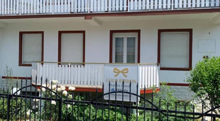 Gold Ribbon Family House in Hévíz