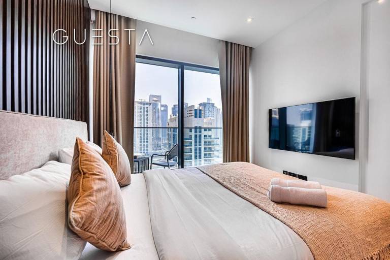Apartment with heated pool | Water view — photo 2