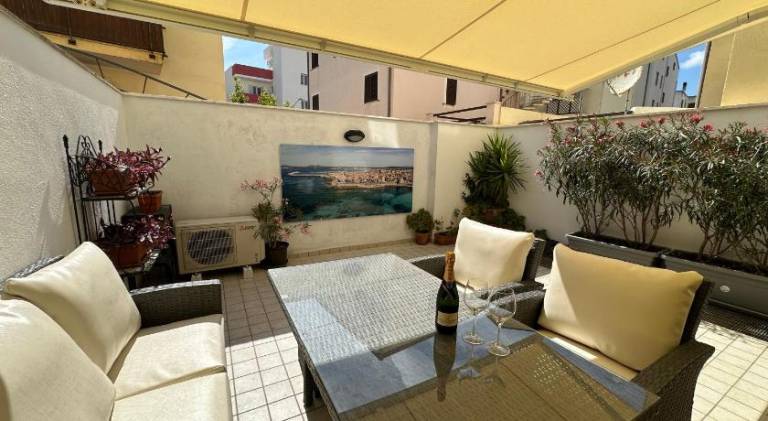Apartment with 2 rooms for 3 persons in Alghero