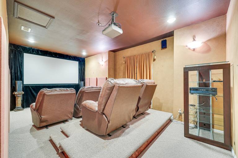 Private Theater & Pool: Spacious Mission Home — photo 3