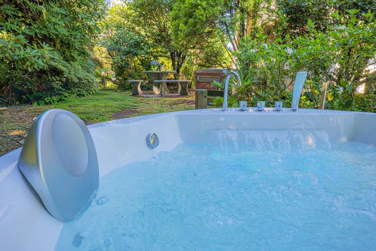 House with jacuzzi, garden & terrace | Lake view in Cannobio