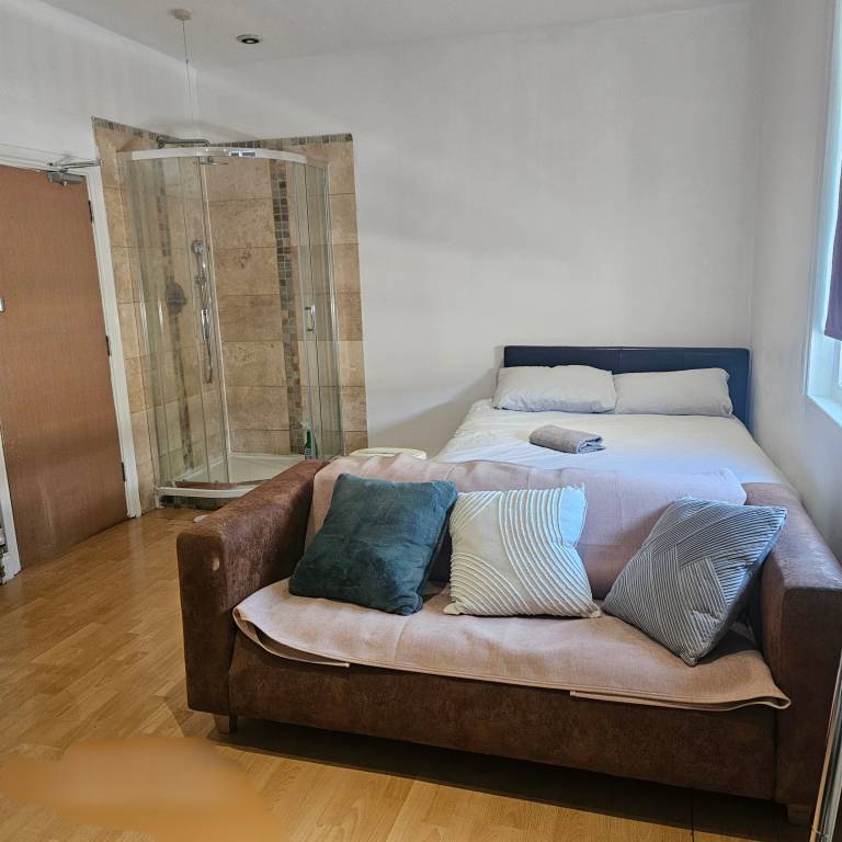 City Centre Studio Easy Transport Links