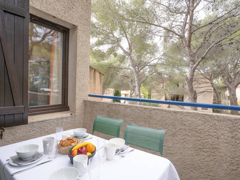 Family-friendly rental apartment with heated pool & patio | Pets are welcome — photo 4