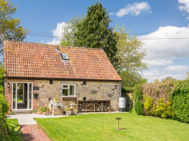 Cottage with garden in Wareham
