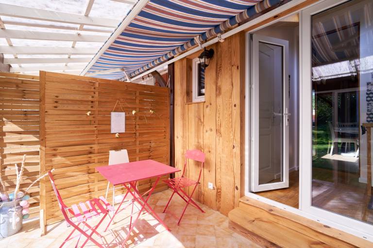 Vacation home with sauna, yard & barbeque | Garden view — photo 3