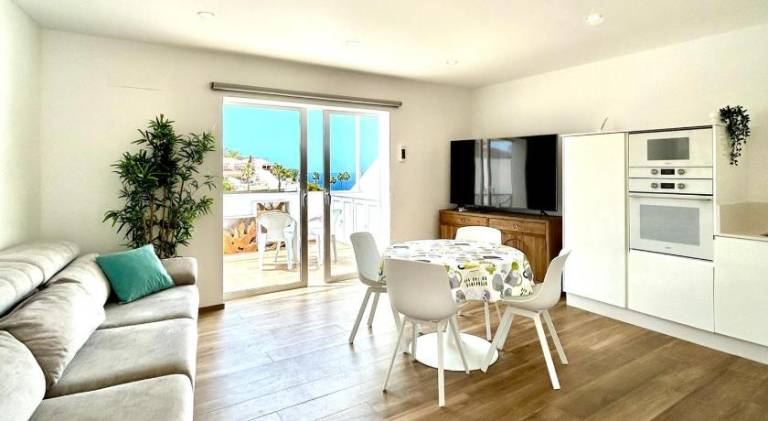 Beautiful vacation home with pool | Pet-friendly in Adeje