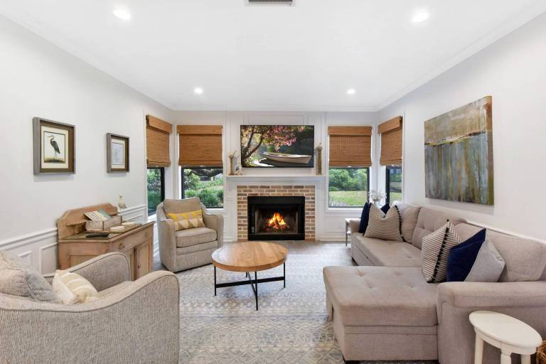 Harbour Oaks, Unit 413 — photo 4