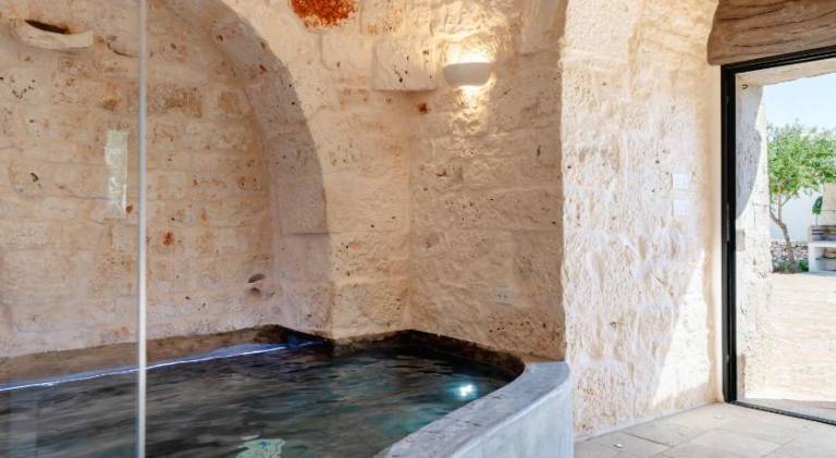 Fully equipped house with barbeque, private pool & hot tub | Perfect for remote work | Dogs allowed — photo 3