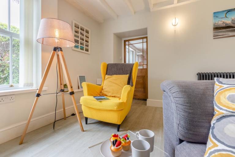 Fully equipped pleasant apartment with yard | Pets allowed — photo 2