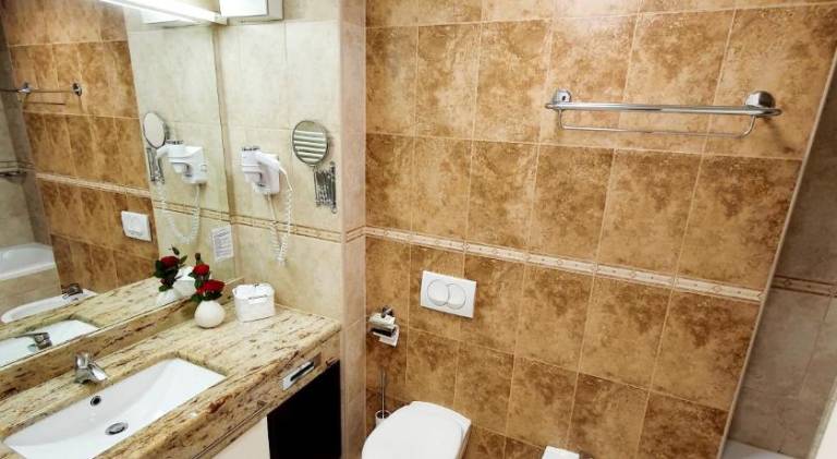 Apartment with 1 room for 5 persons — photo 2