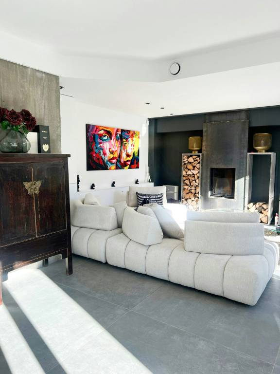 Family-friendly spacious vacation home with terrace, private pool & yard | Suitable for remote work | Dogs allowed — photo 3