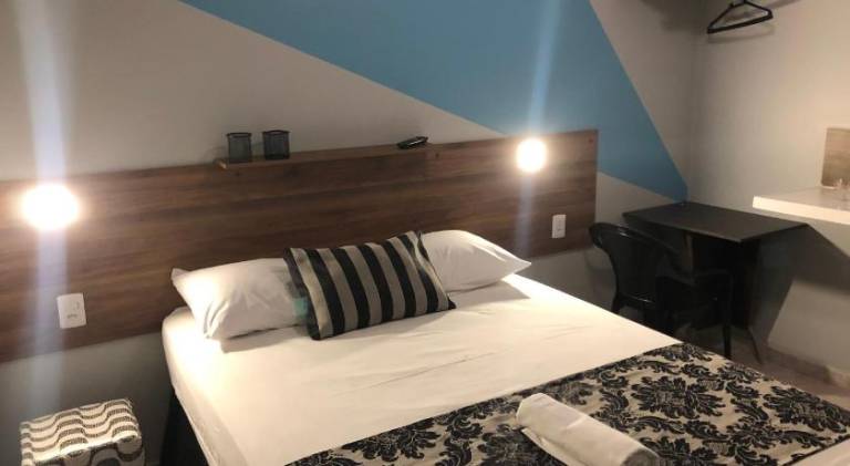 D Suites Checkin ate 21 Hs ZAP pras coordenadas de acesso Dois ENDERECOS