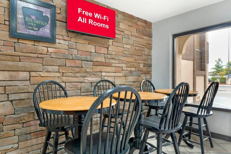 Red Roof Inn Bowling Green — photo 3