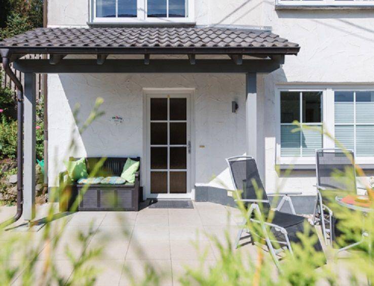 Holiday apartment with patio, yard & BBQ | Mountain view — photo 2