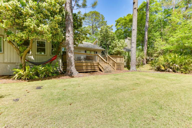 2 Mi to Beach! Sea Pines Resort Home w/ Large Yard — photo 2