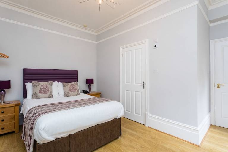 Accommodation Horley