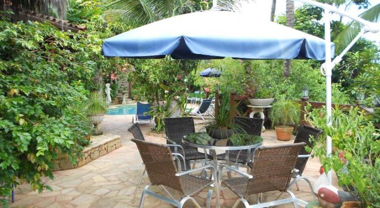 Chalet with pool, terrace & garden | Pets allowed — photo 4