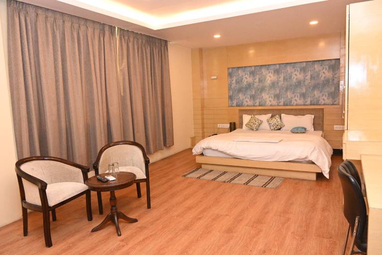 Bungalow with garden in Patna